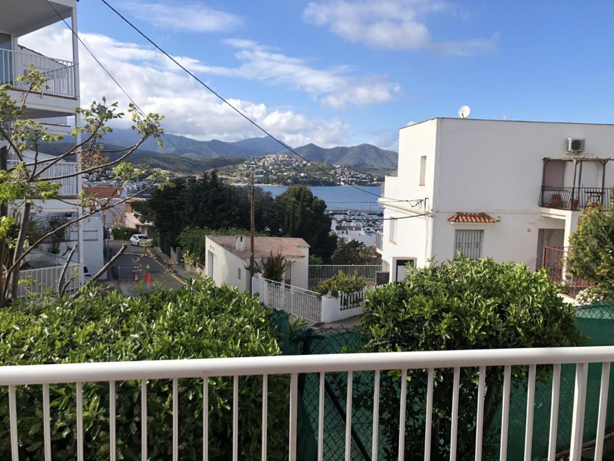 Planta baixa amb jardí i vistes al mar Llança Exterior foto