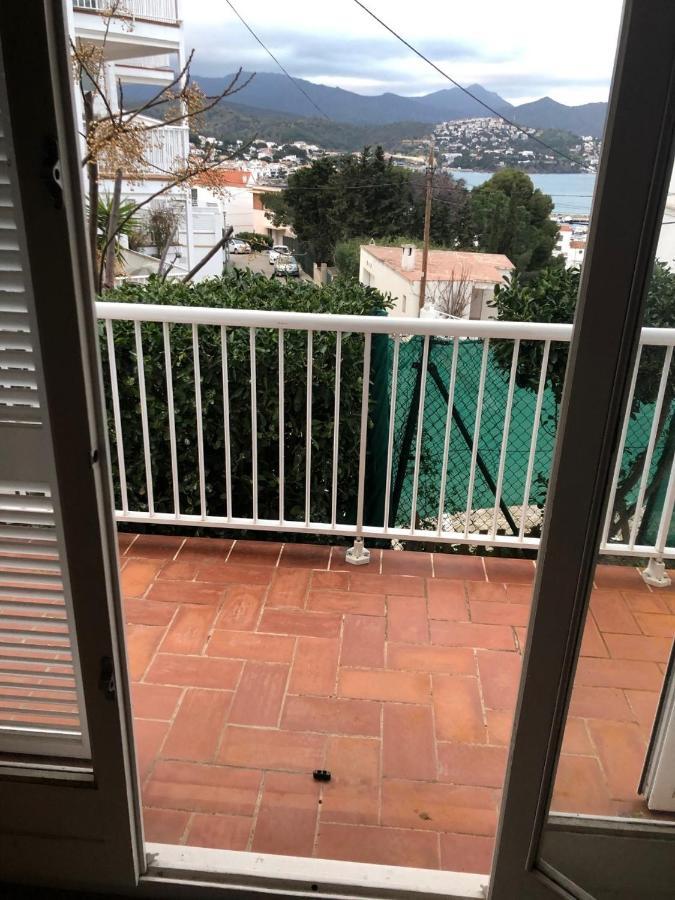 Planta baixa amb jardí i vistes al mar Llança Exterior foto