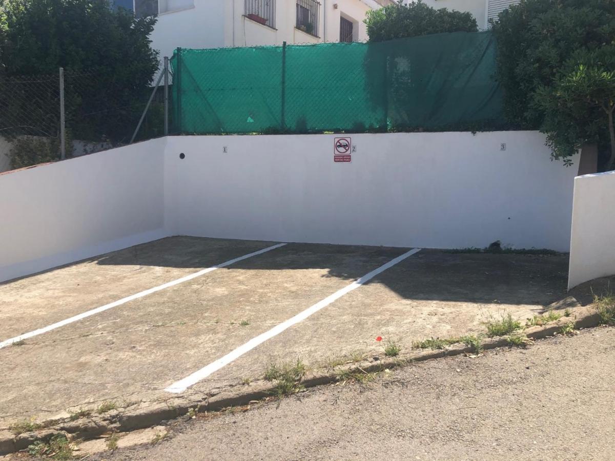 Planta baixa amb jardí i vistes al mar Llança Exterior foto